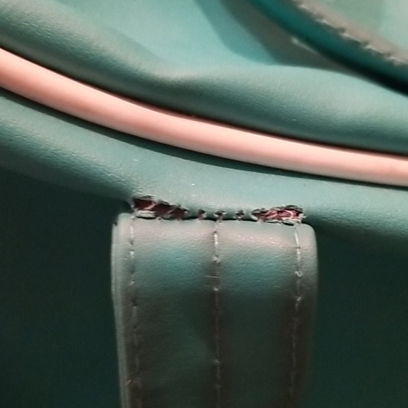 Weekender Bag - Picture 4 of 5